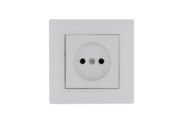 Розетка 1-м Karea RIZZ без заземл. бел. Makel 88001022 (1889486)