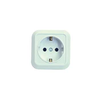 Розетка 1-м ОП 16А IP20 квадрат. с заземл. бел. Makel 45108 (55609)